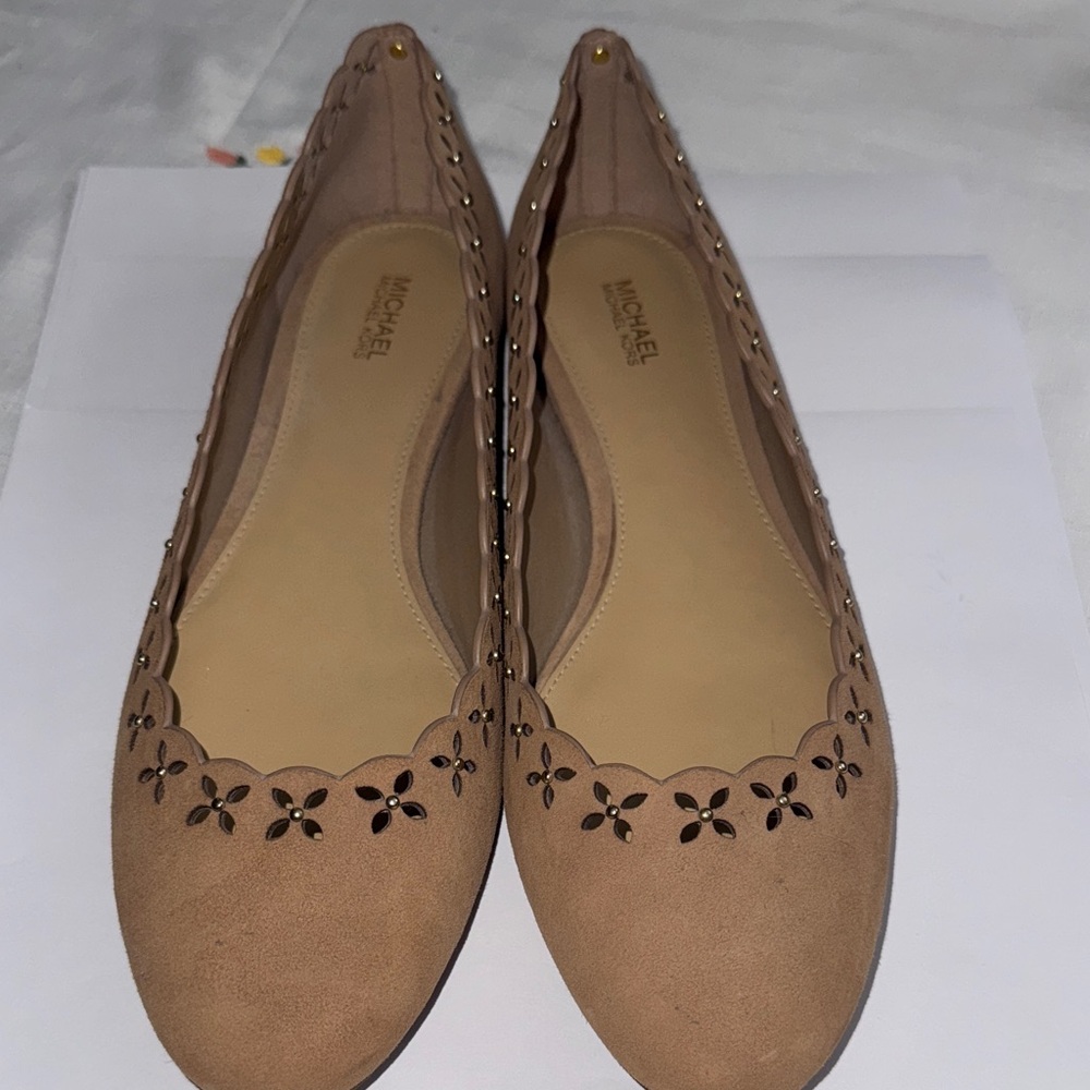 Michael Kors Brown Scalloped Flats - NWOT